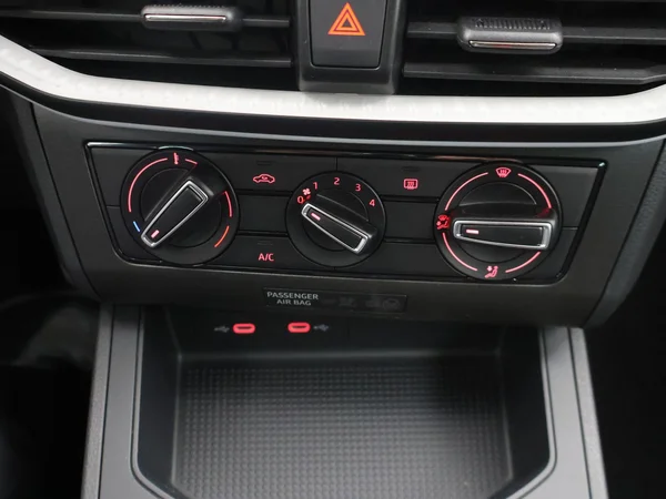 SEAT Ibiza 5P/D (2024) — foto 14 van 26