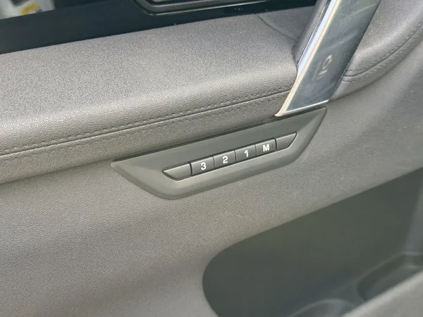 Land Rover Discovery Sport (2021) — foto 16 van 25