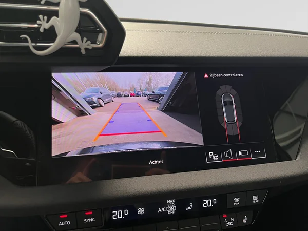 AUDI A3 Sportback PHEV (2025) — foto 4 van 24