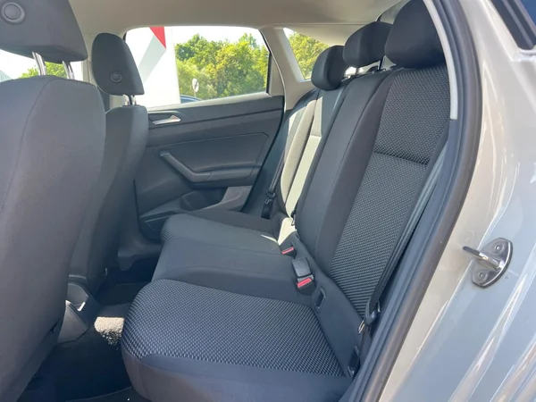 VOLKSWAGEN Taigo (2023) — foto 5 van 24