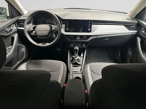 SKODA Kamiq (2026) — foto 3 van 22