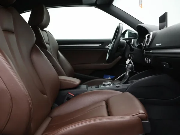 Audi A3 (2020) — foto 8 van 35