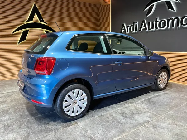 Volkswagen Polo (2016) — foto 15 van 23