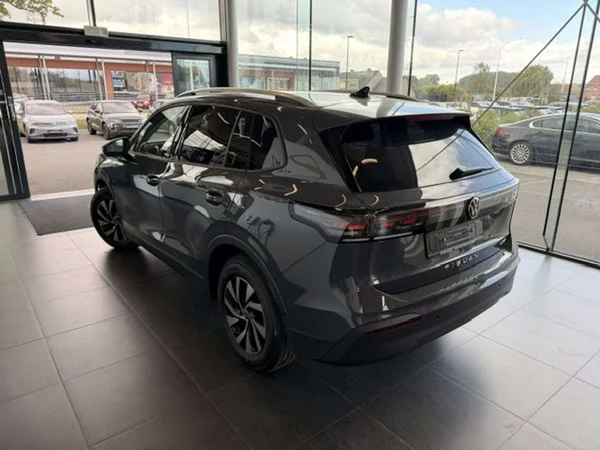 Volkswagen Tiguan — foto 21 van 25