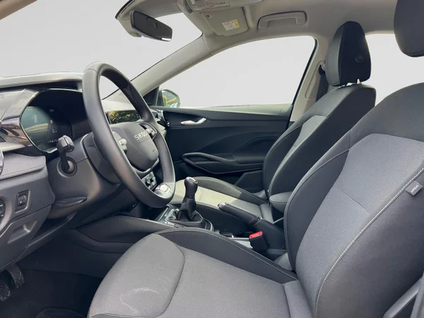 SKODA Fabia (2025) — foto 2 van 24