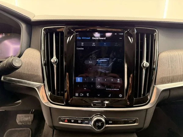 Volvo V90 (2022) — foto 7 van 20