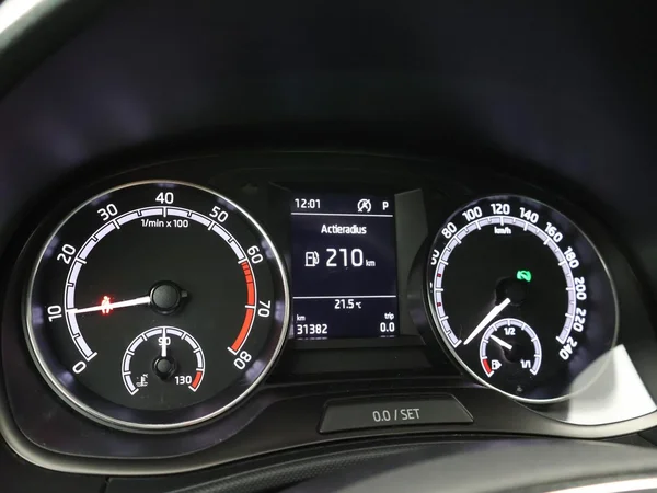 SKODA Fabia (2021) — foto 13 van 24