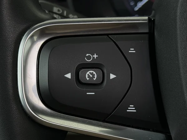 VOLVO XC40 (2022) — foto 9 van 34