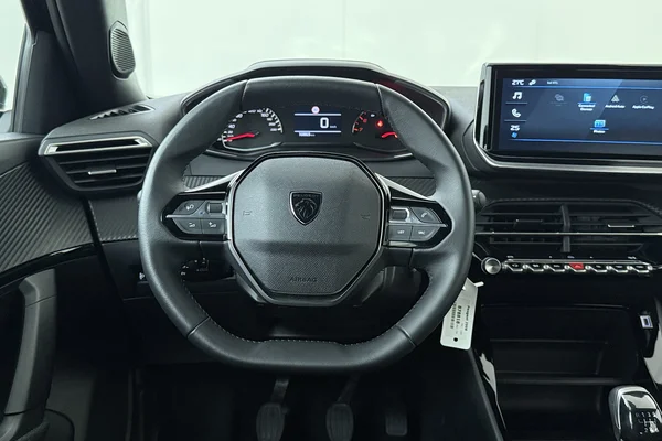 Peugeot 2008 (2025) — foto 2 van 21