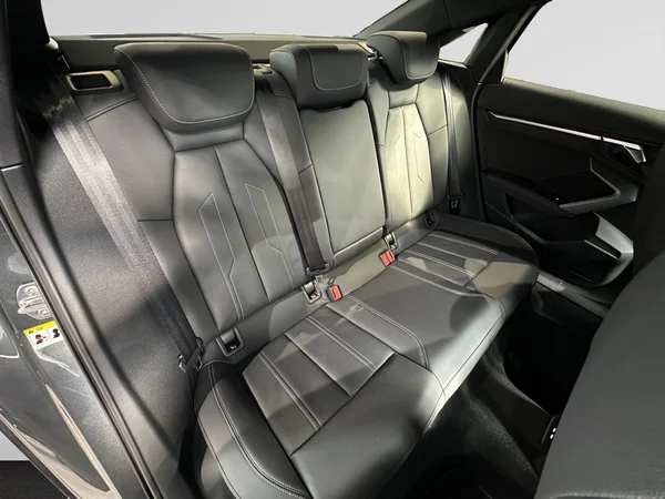 AUDI A3 Sedan (2025) — foto 8 van 22