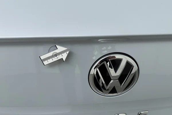 Volkswagen T-Roc (2020) — foto 10 van 19