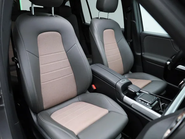 Mercedes-Benz EQB (2023) — foto 40 van 53
