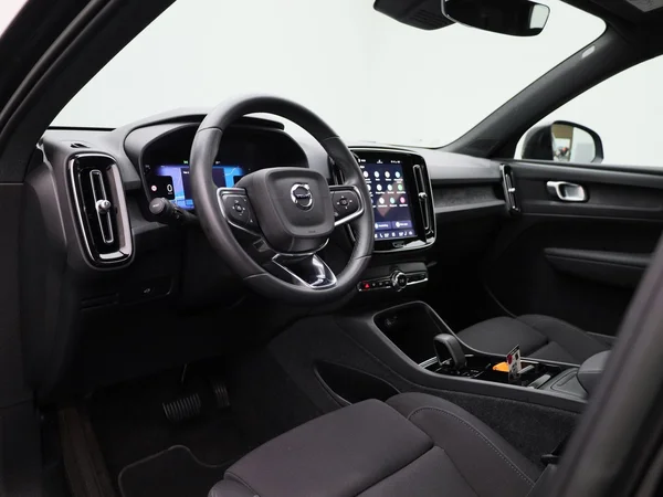 Volvo XC40 (2023) — foto 25 van 45