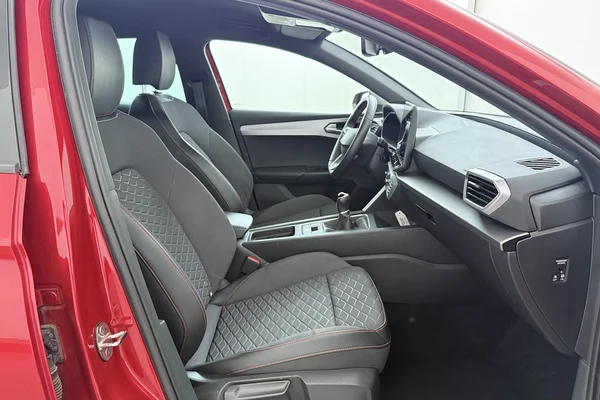 Seat Leon (2025) — foto 17 van 19