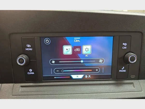 Volkswagen Caddy Van (2023) — foto 15 van 29