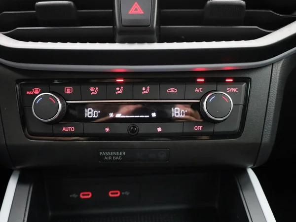 SEAT Arona (2023) — foto 9 van 41