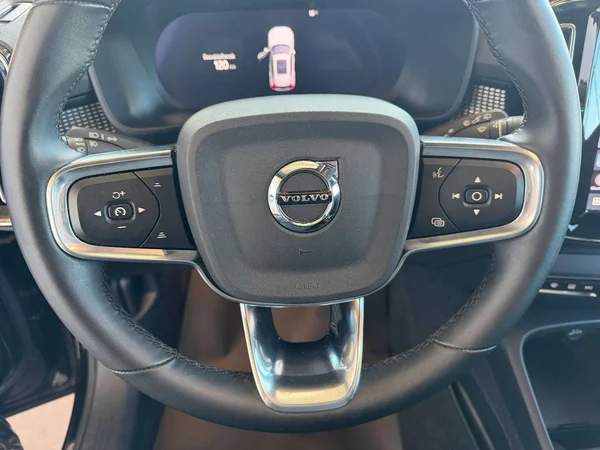 Volvo XC40 (2025) — foto 7 van 18