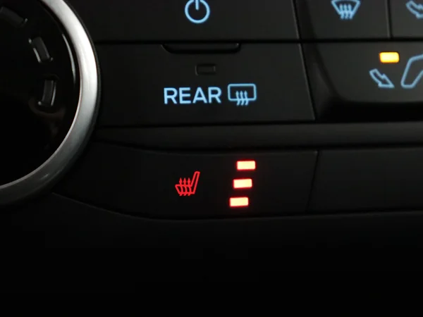 FORD Kuga (2024) — foto 18 van 28