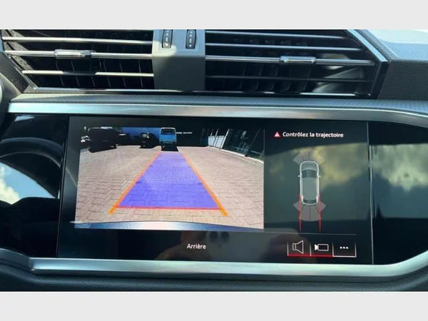 Audi Q3 Sportback (2024) — foto 8 van 26