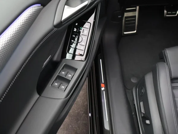 AUDI A6 Avant e-tron (2026) — foto 14 van 24