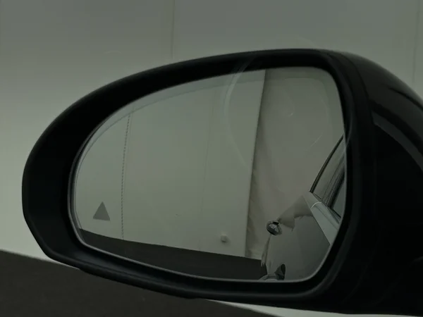 MERCEDES C 180 (2022) — foto 21 van 30