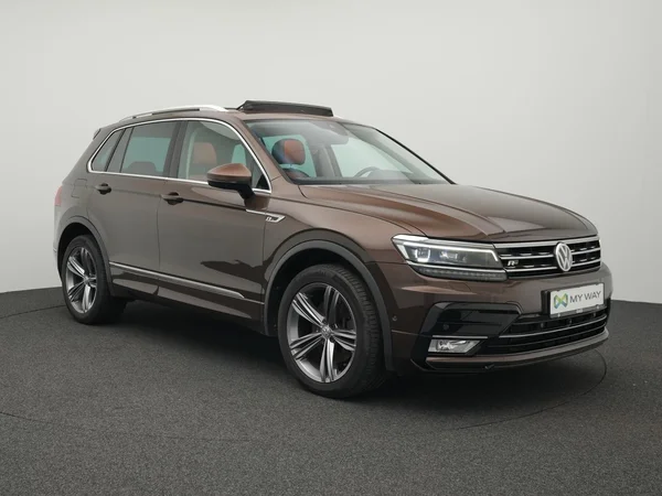 VOLKSWAGEN Tiguan Dsl (2016) — foto 12 van 31