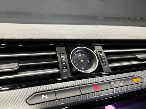 Volkswagen Arteon (2020) — foto 5 van 26