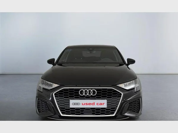 AUDI A3 Sedan (2022) — foto 12 van 33