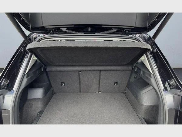 Volkswagen Tiguan (2024) — foto 21 van 29