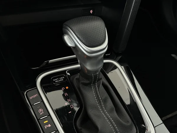 KIA Cee'd (2021) — foto 4 van 27