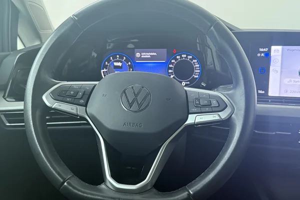 Volkswagen Golf VIII (2024) — foto 2 van 18