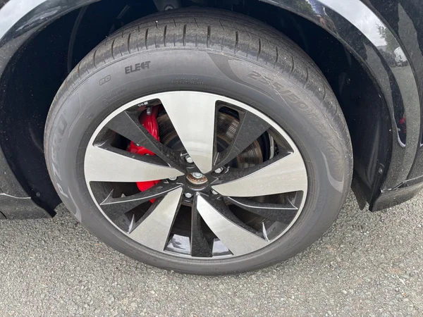 AUDI Q6 e-tron (2025) — foto 17 van 24