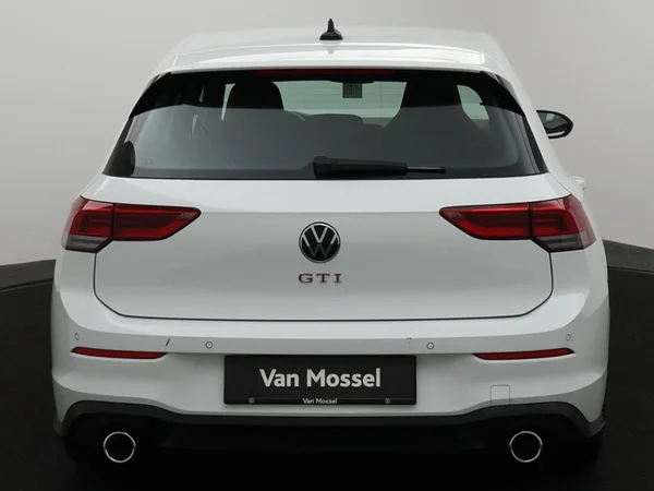 VOLKSWAGEN Golf VIII GTI (2024) — foto 5 van 25