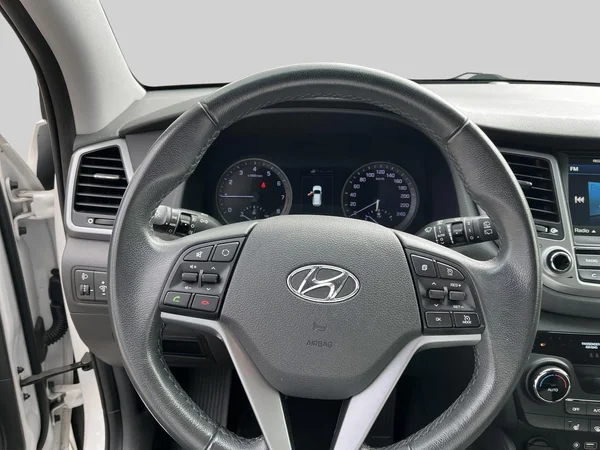 Hyundai Tucson (2018) — foto 2 van 18