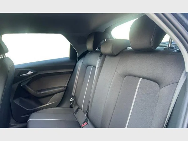 Audi A1 Sportback (2022) — foto 8 van 22