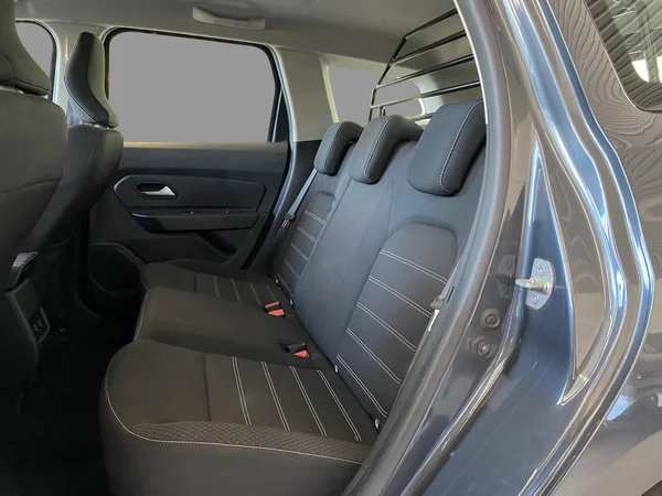 Dacia Duster (2022) — foto 6 van 20
