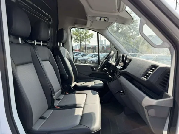 Volkswagen Crafter (2025) — foto 3 van 21