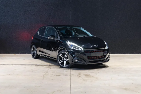 Peugeot 208 (2017) — foto 23 van 33