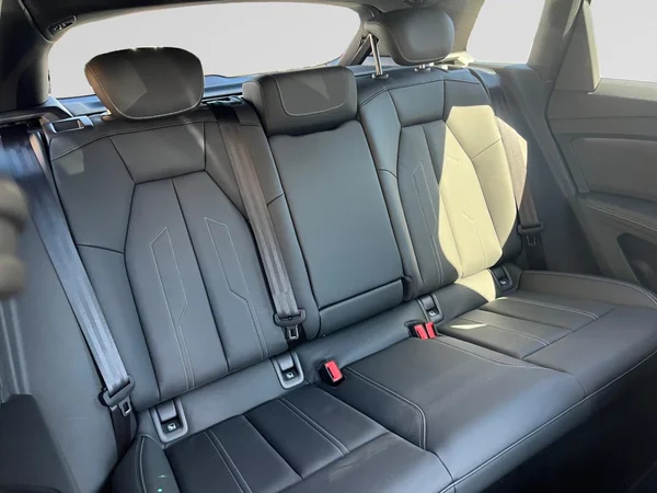 AUDI Q4 e-tron (2025) — foto 11 van 24
