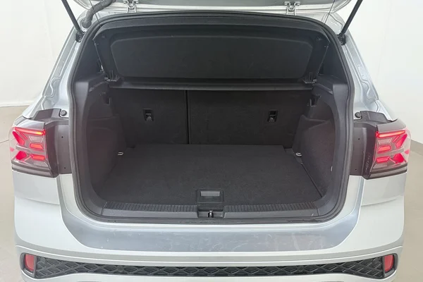 Volkswagen T-Cross (2025) — foto 17 van 21