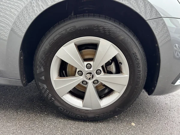 SKODA Octavia Combi (2024) — foto 14 van 24
