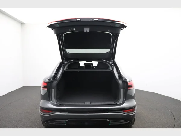 AUDI Q6 Sportback e-tron (2025) — foto 6 van 22
