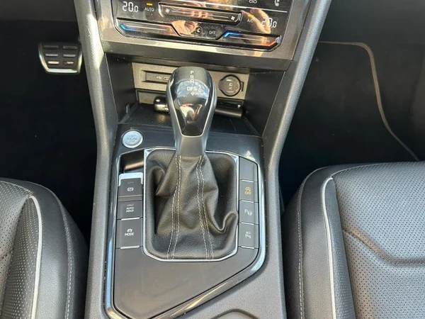 VOLKSWAGEN Tiguan Allspace Dsl (2022) — foto 17 van 35