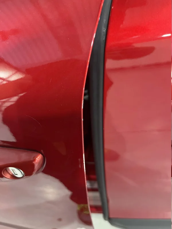 Peugeot E-2008 (2022) — foto 29 van 56