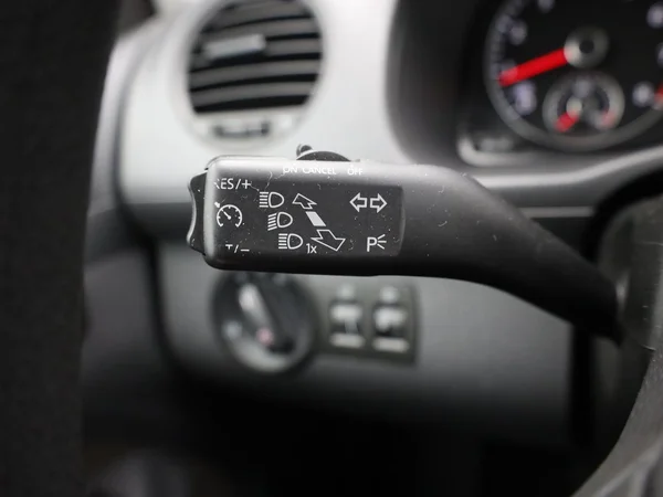 VOLKSWAGEN Caddy Maxi Life 2PLC (2014) — foto 7 van 17