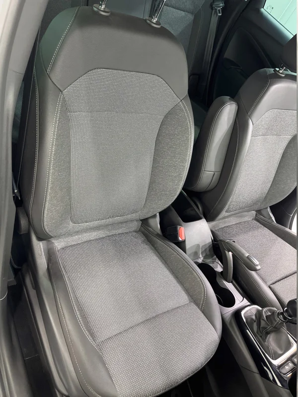 Opel Crossland (2021) — foto 74 van 80