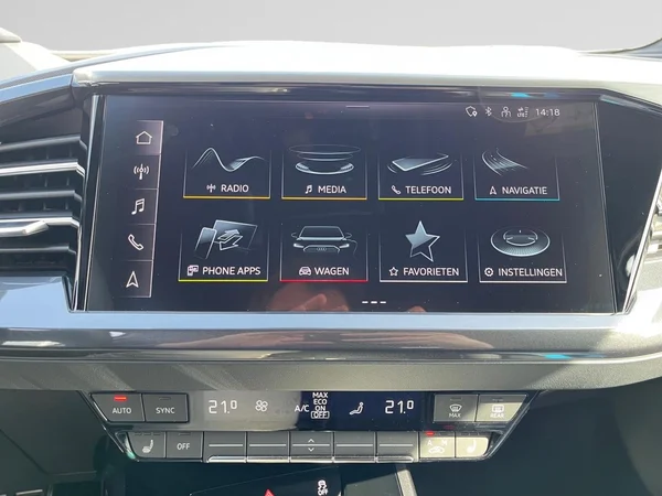 AUDI Q4 e-tron (2024) — foto 4 van 22