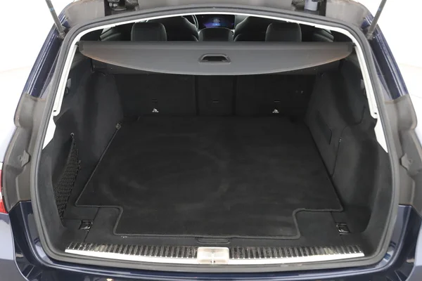 Mercedes-Benz E-Klasse (2022) — foto 8 van 16