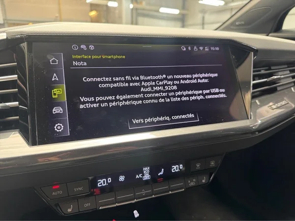 AUDI Q4 Sportback e-tron (2024) — foto 16 van 16