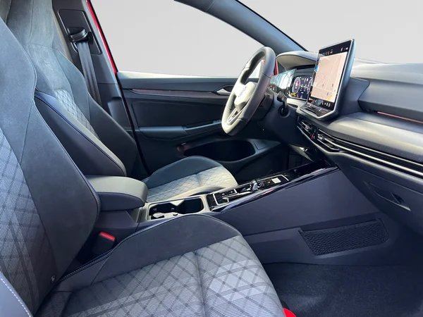 VOLKSWAGEN Golf VIII (2026) — foto 5 van 16